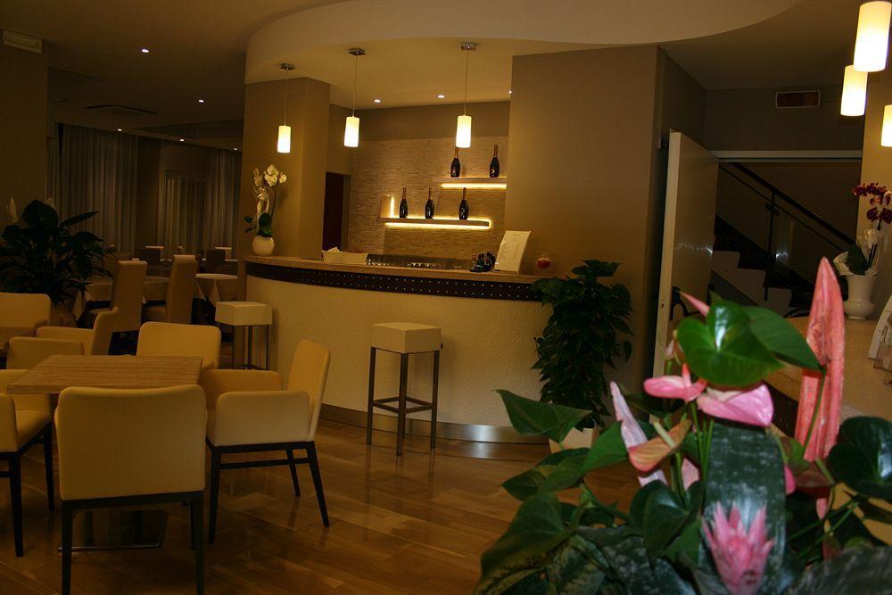 Hotel Lalla Beauty & Relax Cesena Bagian luar foto